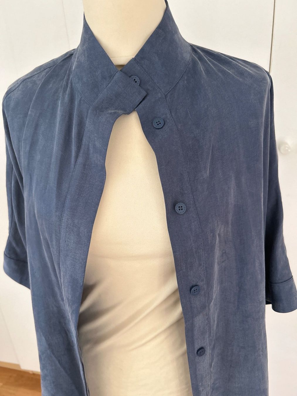 Blusen: Elegante Bluse/ Jackli von Adolfo Dominguez, neu – Neu (gemäss Beschreibung) aus Feuerthalen von Anna_Swift 6
