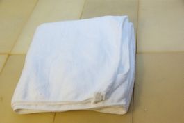 weisses Tuch, 80% Polyester + 20% Polyamide
