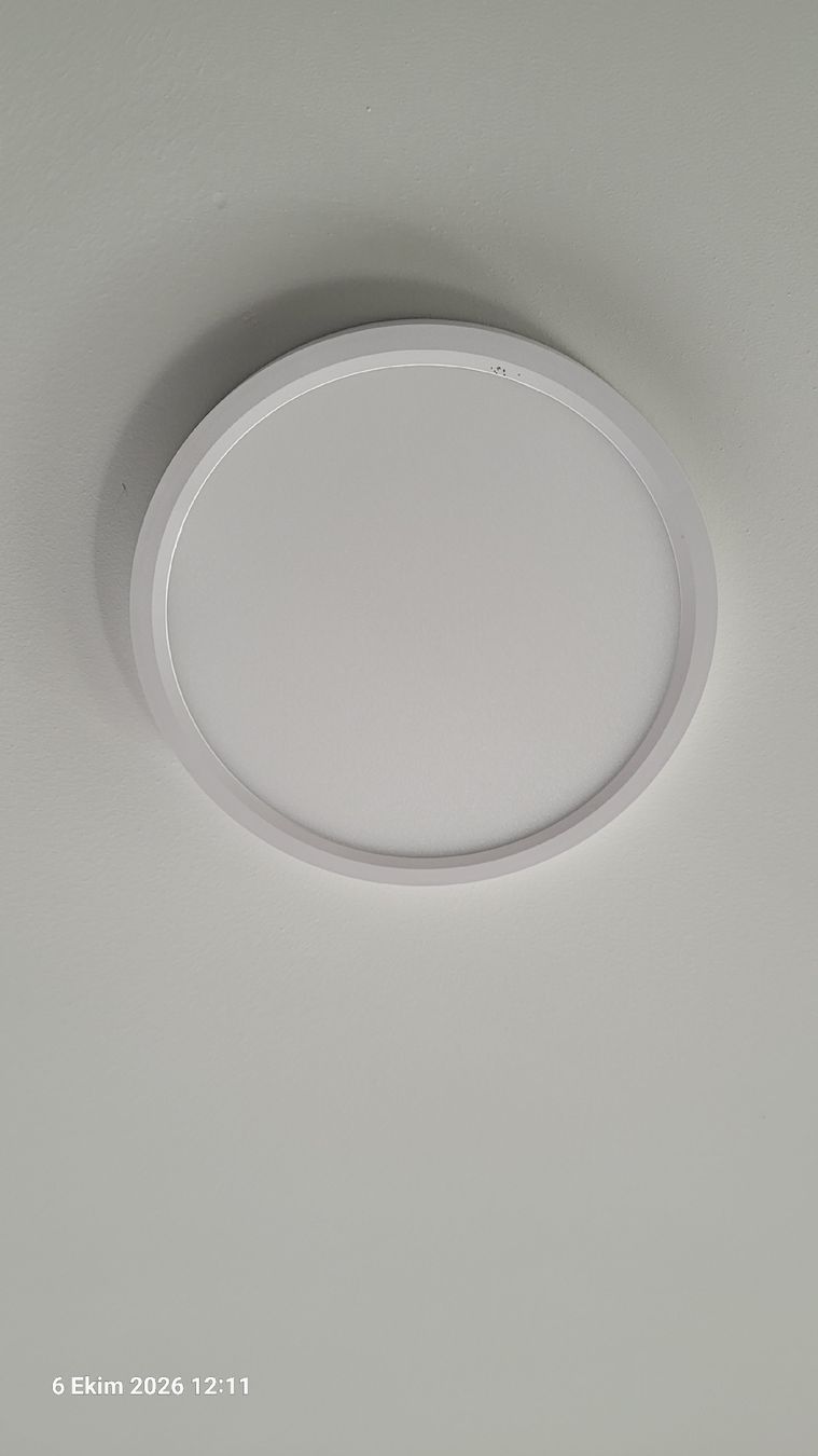Lampes: 4 x LED ceiling light round white design good condition – Neuf (Voir description) à Zürich par kka_x7bl