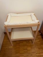 Fasciatoio in legno con materassino (IKEA)