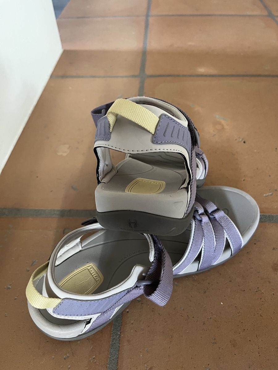 Teva Damenschuhe: Sandale – Gebraucht aus Pfungen von chocos03 1