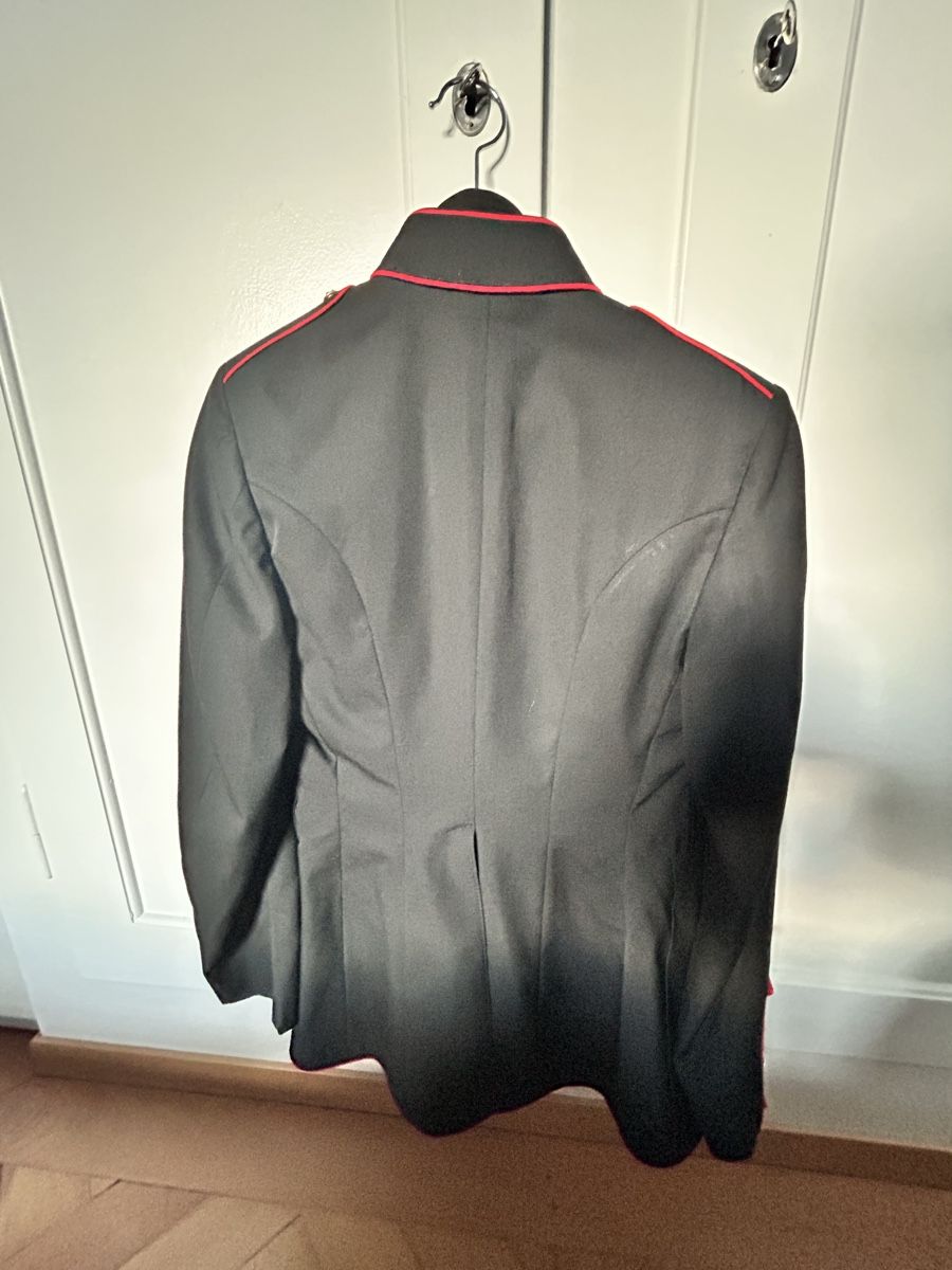 Uniformi: Authentic U.S Marine Corps USMC Parade Uniform – Nuovo (secondo la descrizione) da Biel/Bienne venduto da zit_v5yc 3