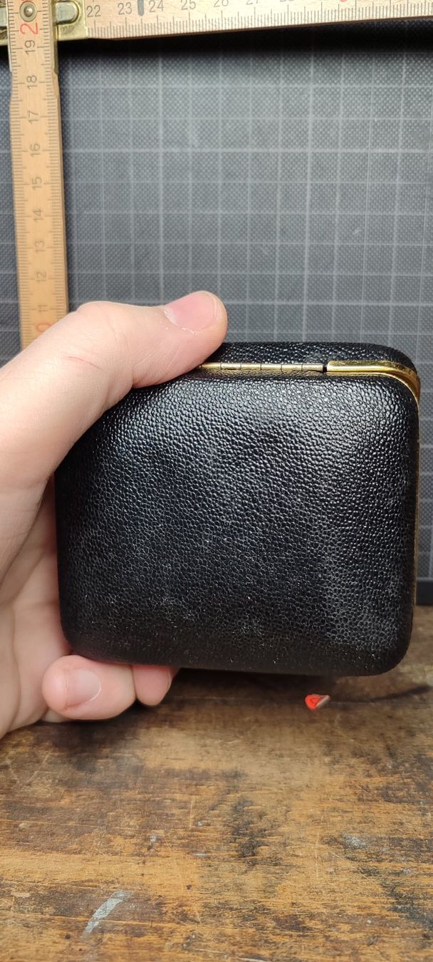 Sveglie: Wunderschöner alter Wecker Reisewecker Nr 2 – Usato da Gelterkinden venduto da MYSTOREFORYOU4460 4
