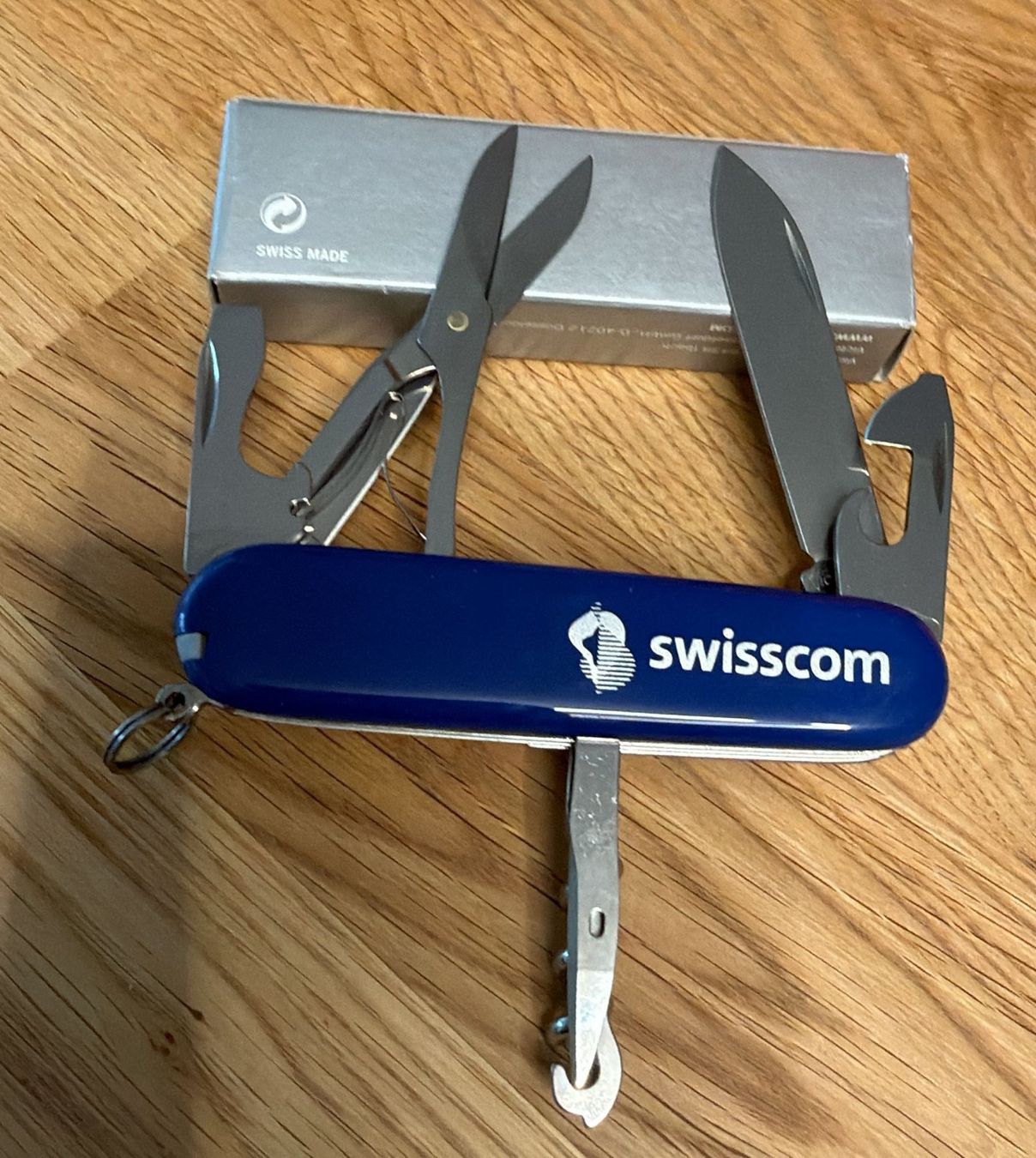 Victorinox Taschenmesser: VICTORINOX SWISSCOM SACKMESSER – Neu und originalverpackt aus Zürich von Frei-Occasionen 3