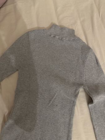 Feiner Rippenpullover Gr.M, grau, perfekt für den Herbst! 🍁