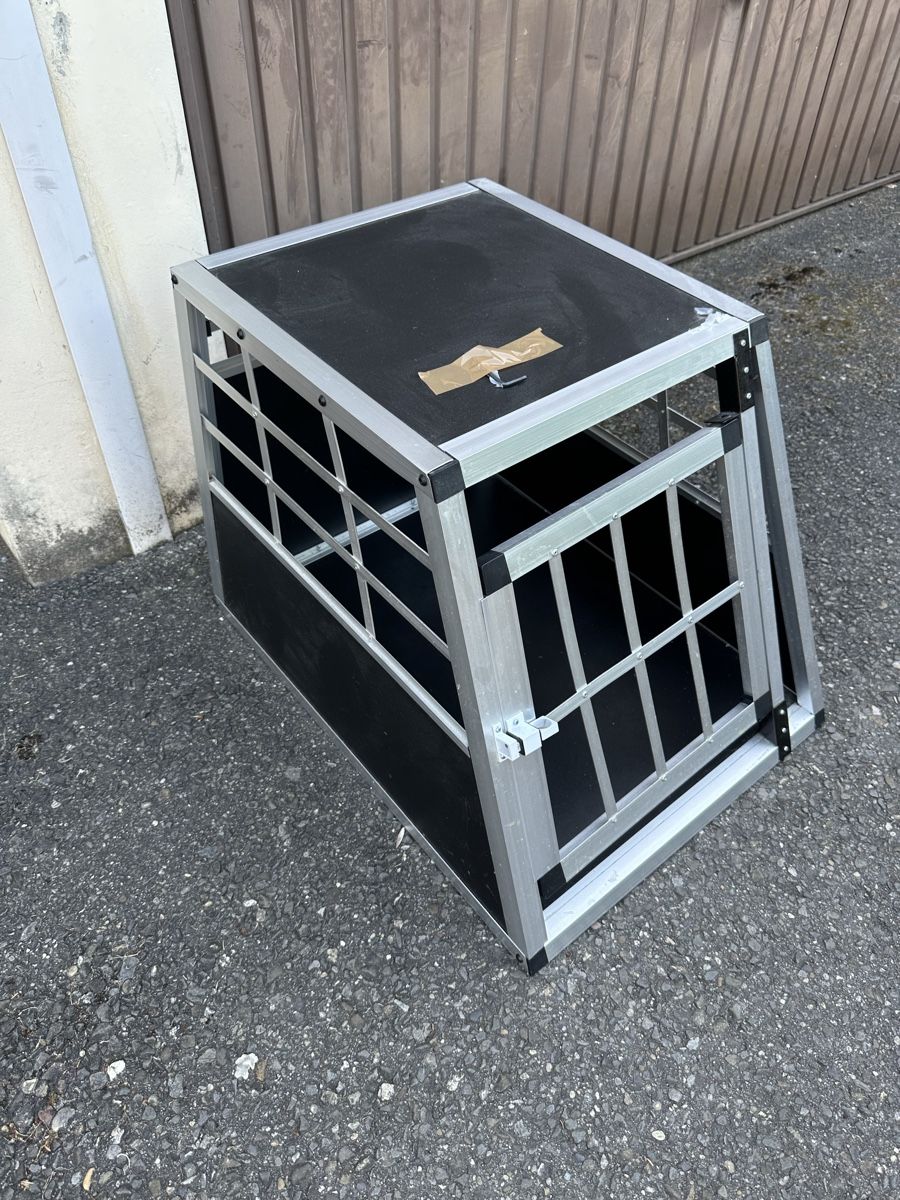 Altro in Decorazioni & Accessori: Hundetransportbox aus Aluminium – Nuovo (secondo la descrizione) da Liebistorf venduto da Lukas0228 1