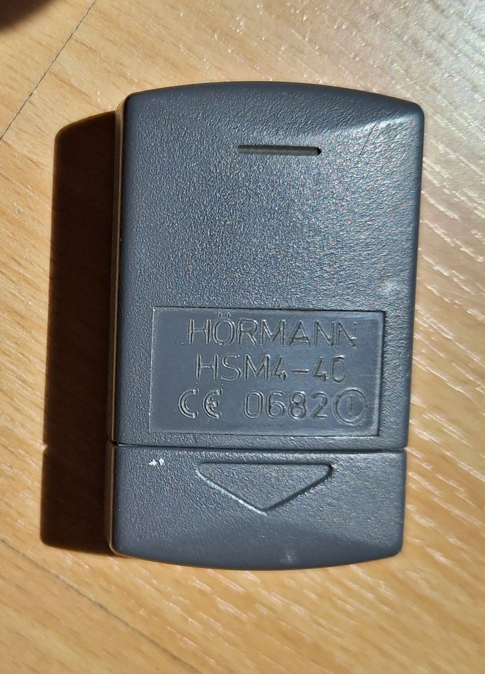 Hörmann Télécommandes: Télécommande HÖRMANN HSM4-40 bon état – D'occasion à Loveresse par Slider2neuf 1