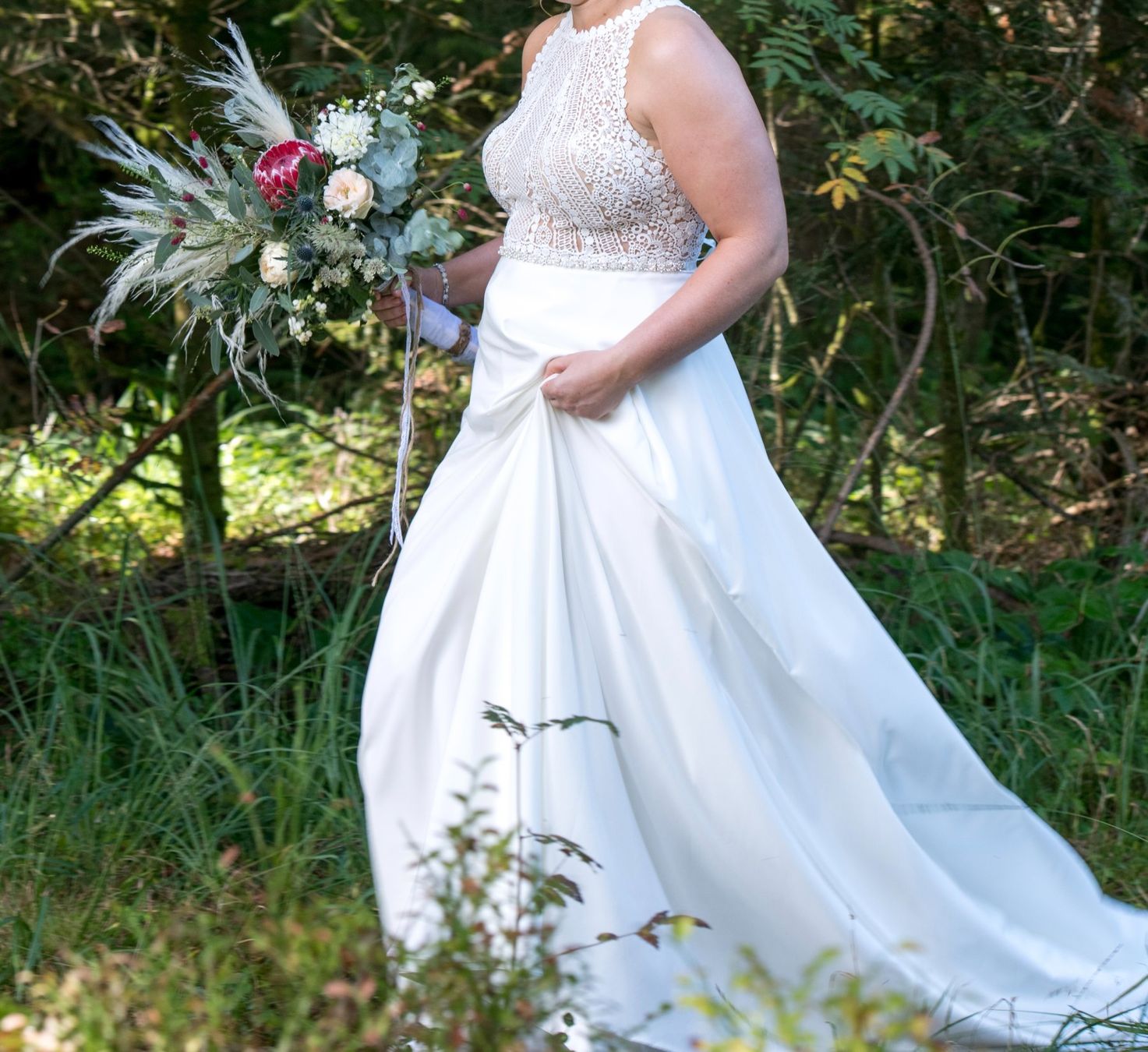 Kleider: Secondhand Brautkleid Aria Bride "Alba", Grösse 42-44 – Gebraucht aus Brunnen von Herzig-Brautmode