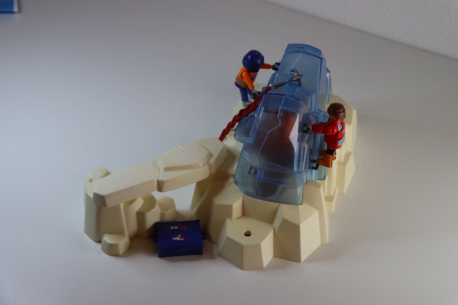Playmobil Spielzeuge: Playmobil Dino im Eis Dinoforscher T Rex – Gebraucht aus Basel von Joly_Jo 1