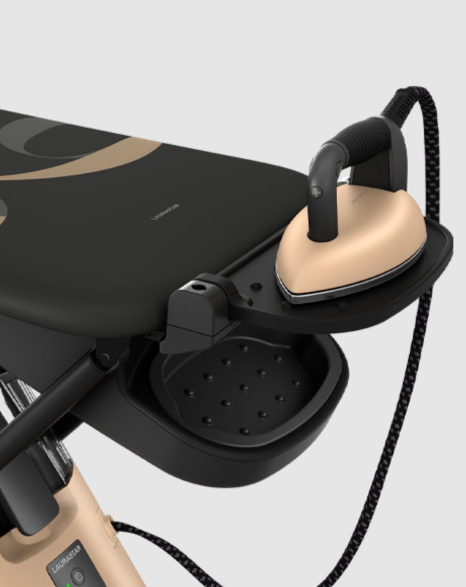 Laurastar Ferri da stiro: Laurastar Smart 1980 - Das Original! – Usato da Oftringen venduto da elloco22 7