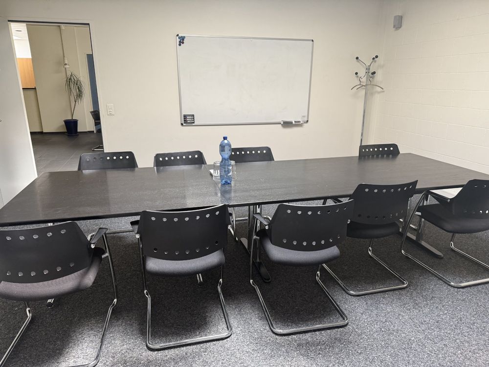 Scrivanie: Konferenztisch / Bürotisch – Usato da Lohn-Ammannsegg venduto da tschemeker 2