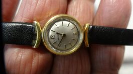 WALTHAM SEHR KLEINE DAMEN UHR.HANDAUFZEUG.NICHTLAUFT-15X20MM