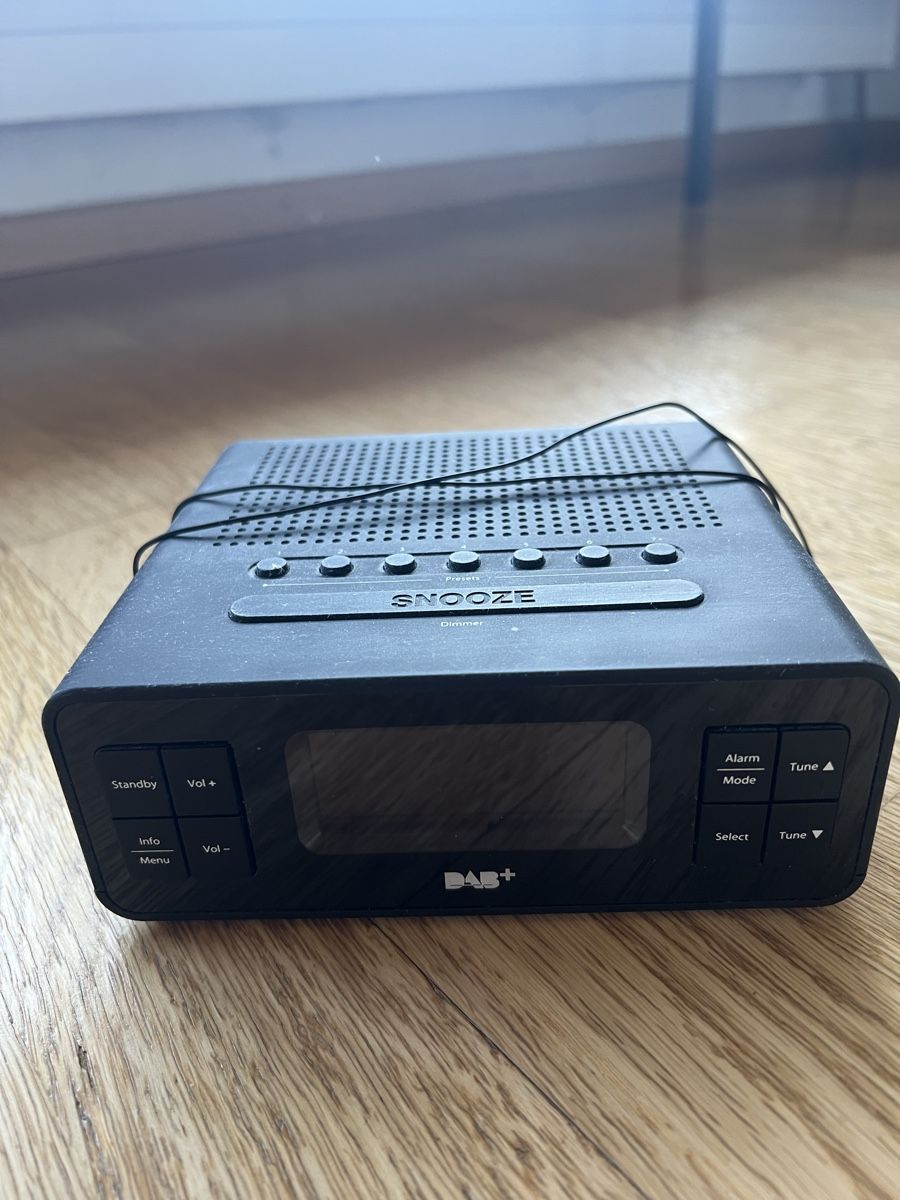Wecker: Komfortradiowecker mit DAB+ und FM – Gebraucht aus Heimberg von nat_xv92 2