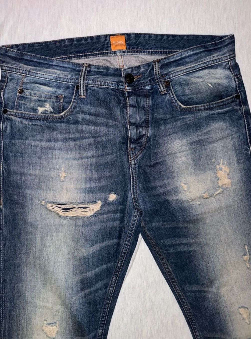 Hugo Boss Jeans: Hugo Boss Jeans Grösse 31/32 – Usato da Zürich venduto da zd_1965 1