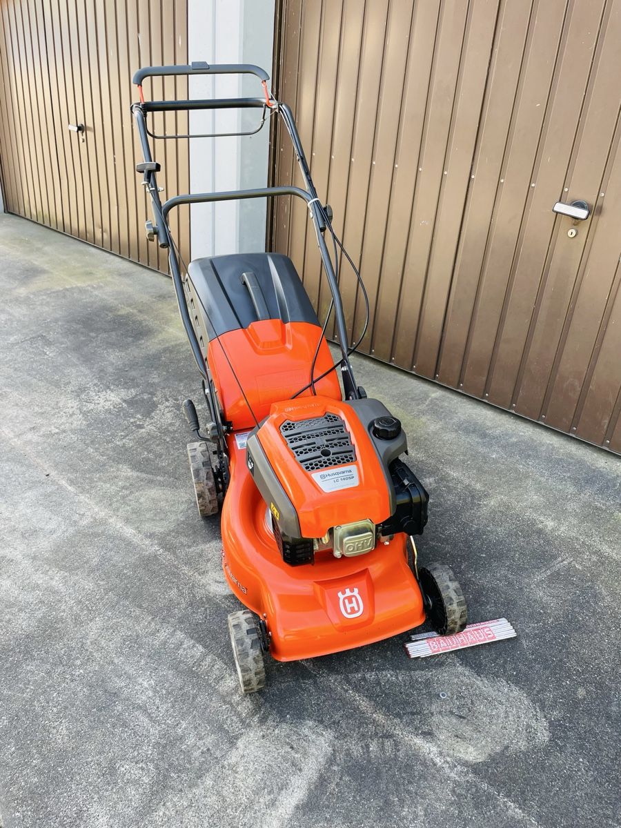 Husqvarna Tagliaerba: Rasenmäher Husqvarna Profi – Usato da Würenlos venduto da Shop_Shop 2