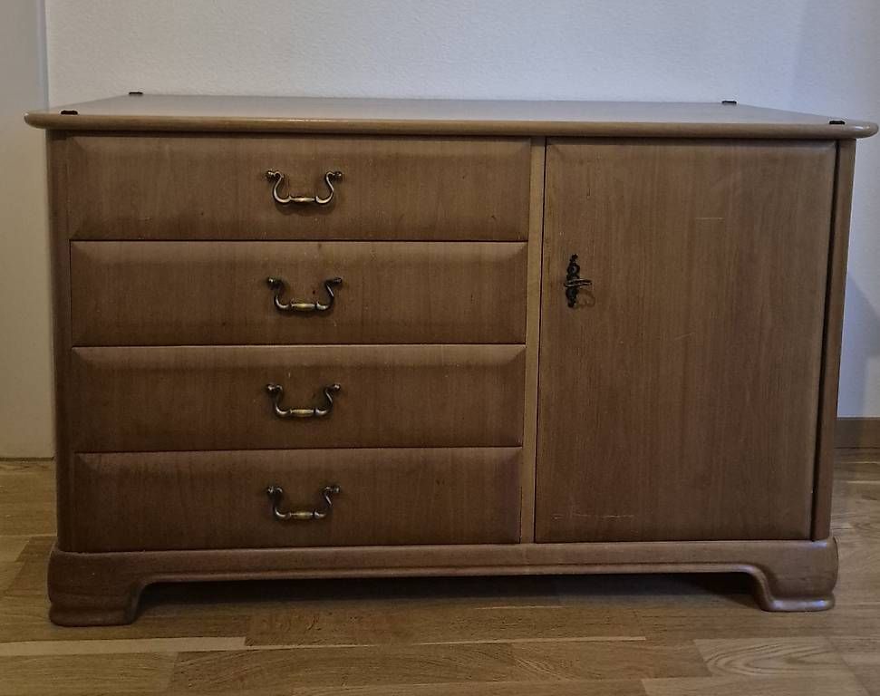Commodes: Kommode / Schrank – D'occasion à Bern par Drnoah 1
