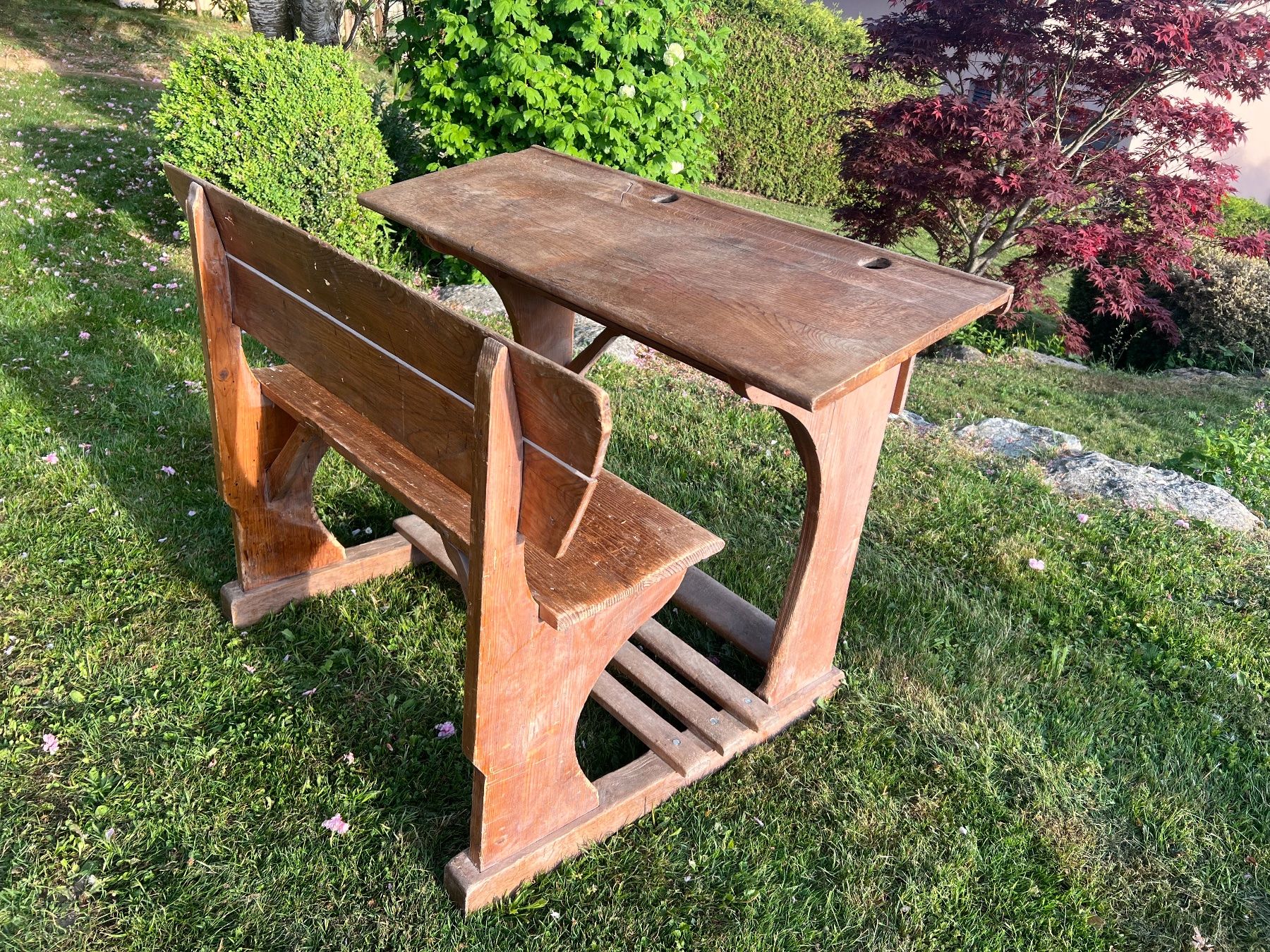 Bureaux: Bureau d'écolier double – D'occasion à Ursy par jvt01