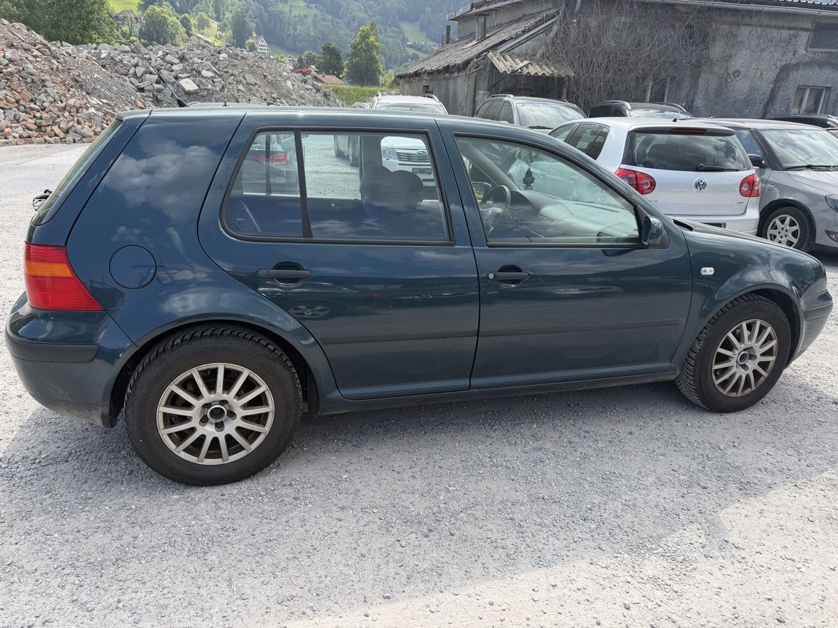 VW Automobili: VW Golf IV 2.0 4XMotion – Usato da Mollis venduto da BSL10 9