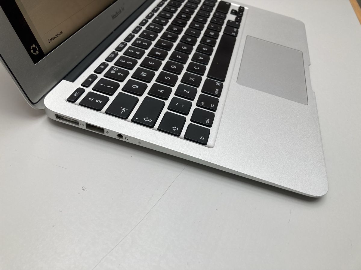 Apple Notebooks: Apple MacBook Air 11 Zoll – Gebraucht aus Flawil von rcnkr 3