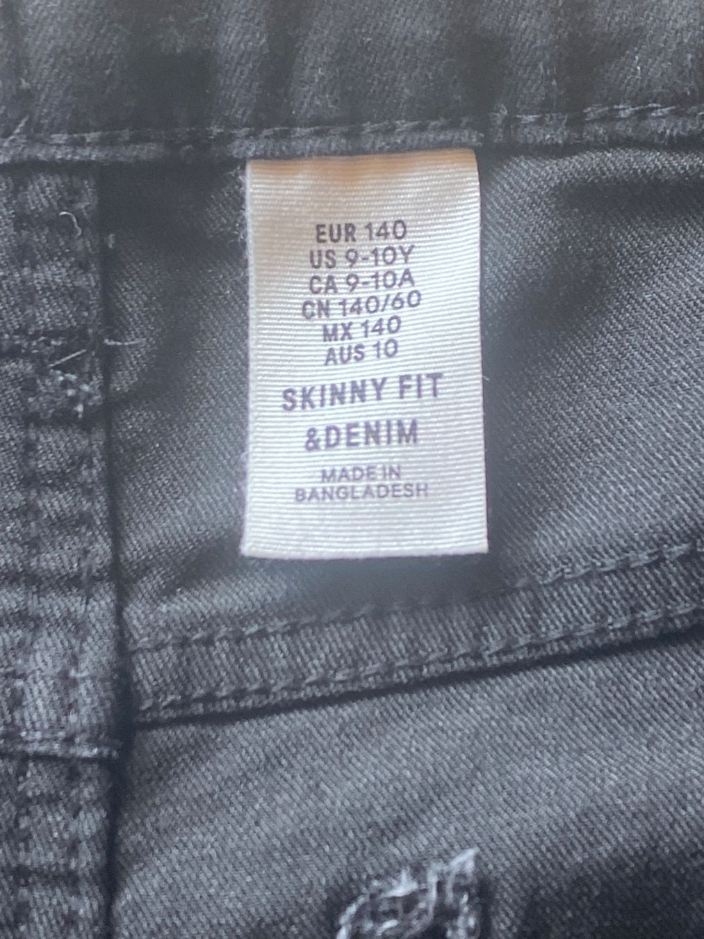 H&M Pantaloni: Pantalon 140 H&M noir Stretch – Usato da Orpund venduto da Mary8972 3