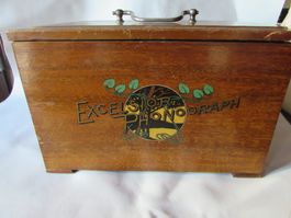 Boîte pour phonographe Excelsior, en bois, avec machine à...