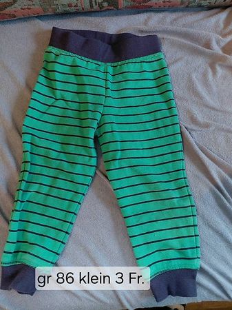 Hose gr. 86 ( klein eher 74 )