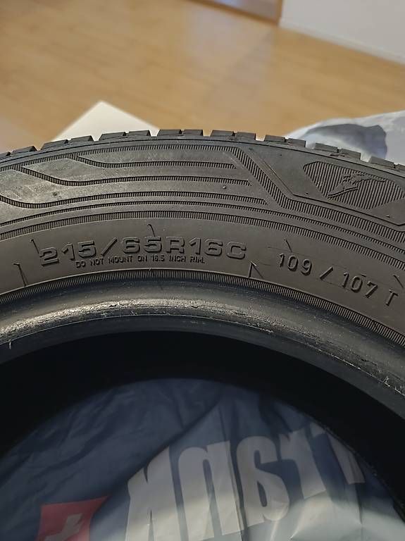 Pneus & Roues: Sommerreifen T6 – D'occasion à Oberkirch LU par LU2866
