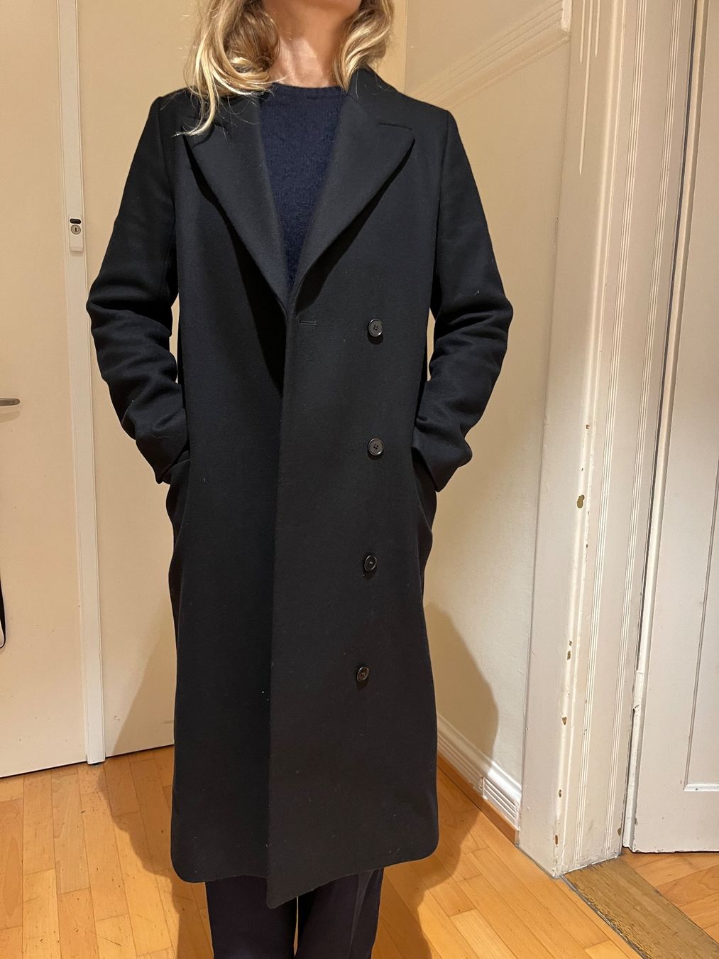 Cos Mäntel: Mantel COS Grösse 38 schwarz – Gebraucht aus zürich von eli_qgy5 1