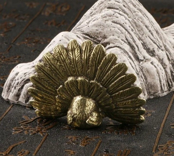 Tutte le decorazioni: Paon en bronze – Nuovo e nell'imballaggio originale da Vernier venduto da 19pigments 2