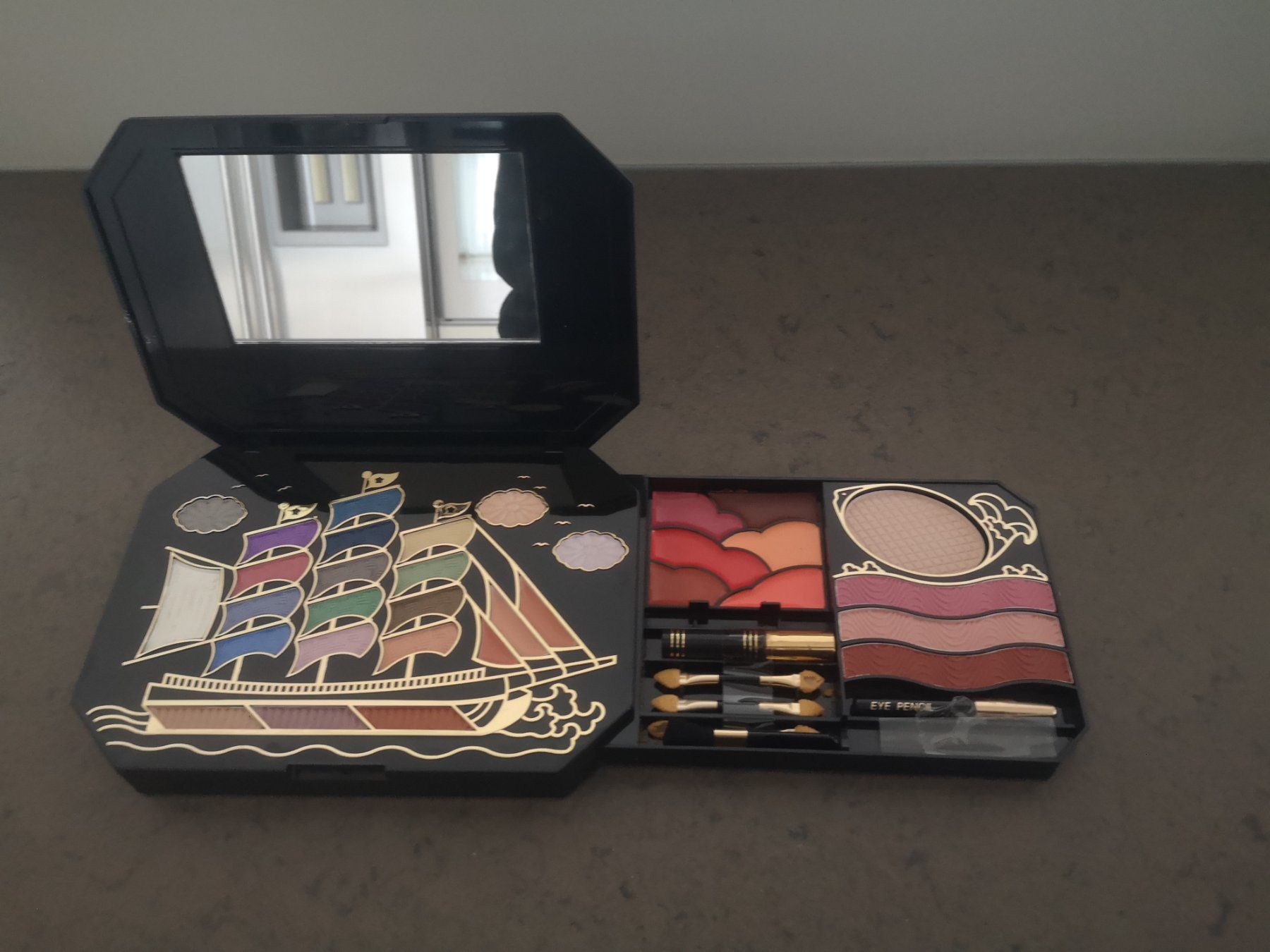Make-up: Schminkkasten Neu OVP – Nuovo e nell'imballaggio originale da Lostorf venduto da rubileo
