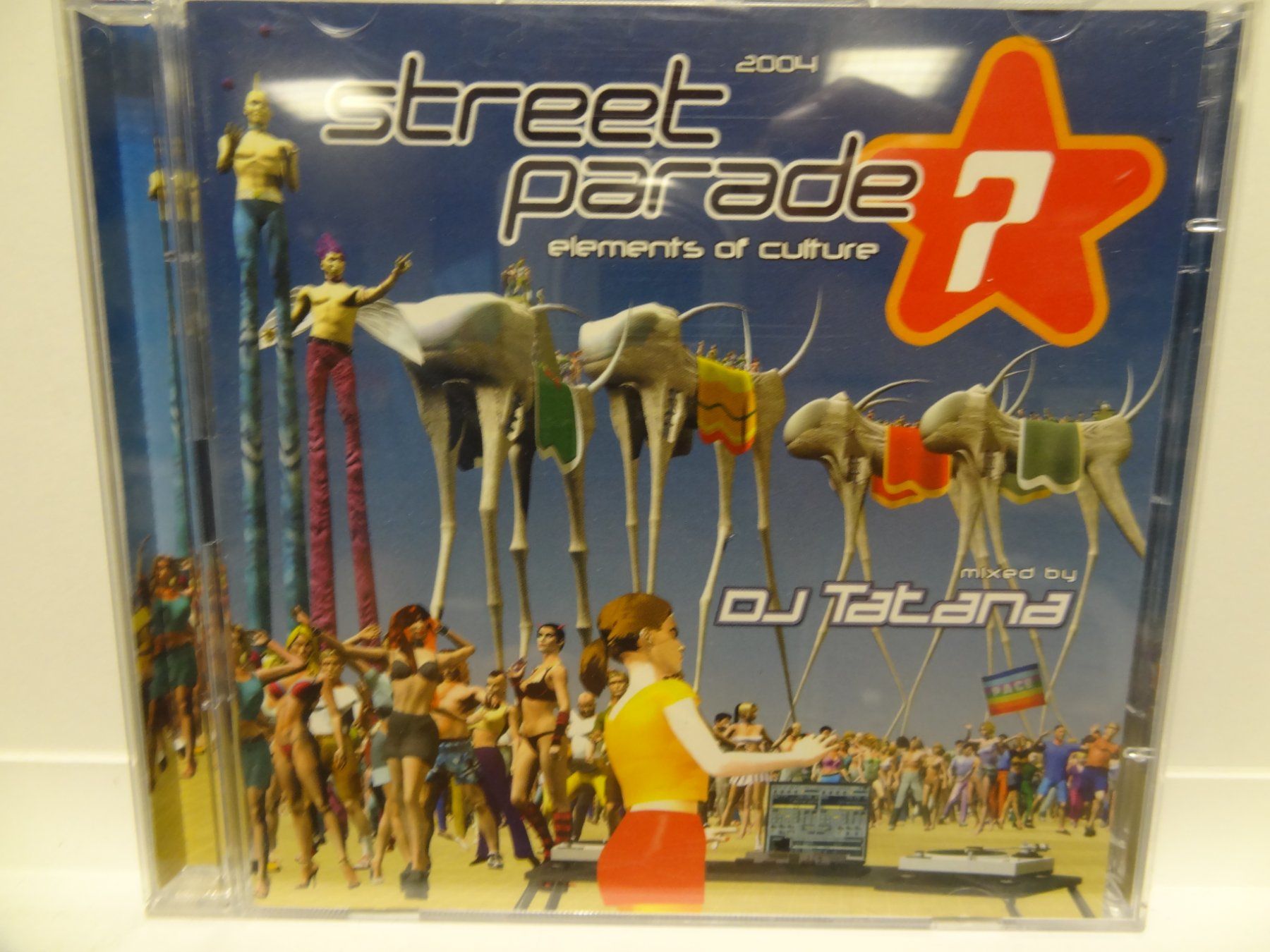 CD: DJ Tatana, Street Parade 2004 - The Official Compilation - E – Usato da luzern venduto da musicandart