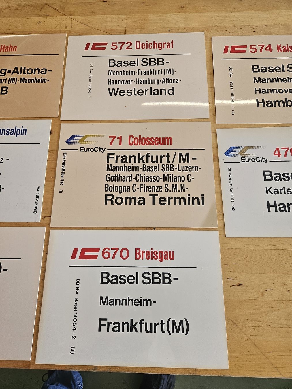 SBB/CFF/FFS Schilder: Zuglaufschild Deutsche Bahn / SBB – Gebraucht aus Pratteln von Cartonsducoeur_bl 2