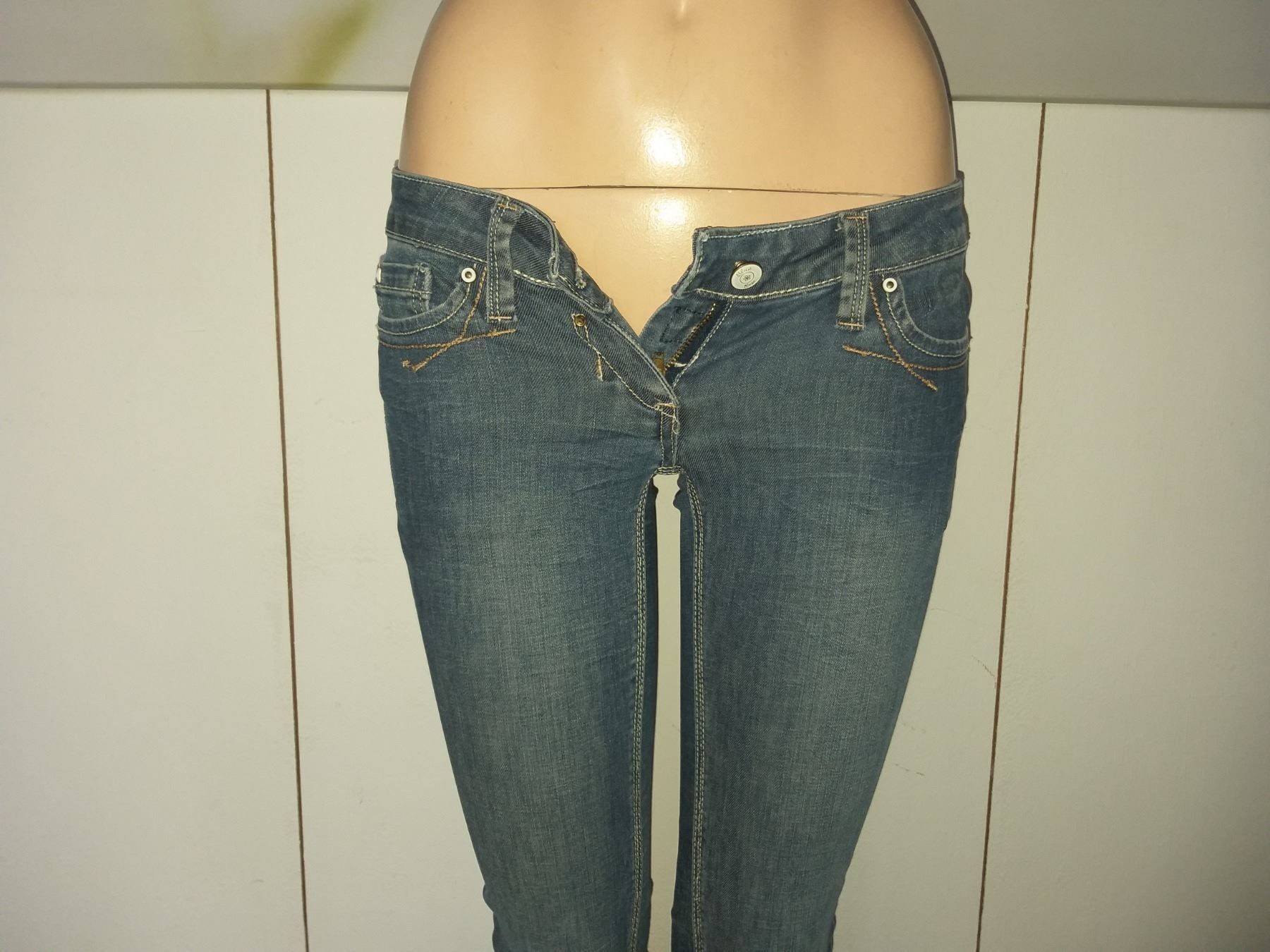 Jeans: BLUE RAGS Jeans taille / Grosse 26 – Usato da Cossonay-ville venduto da Super-Price-Quality 1