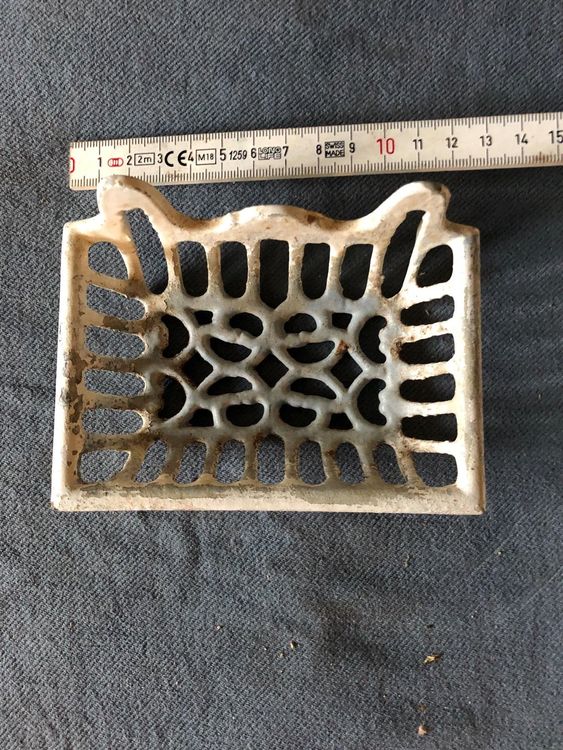 Seifenschale Aus Gusseisen In Schildkrötenform – Grün-gold, Abtropfend, Für Bad & Küche (16x15,5x2,5 Cm)