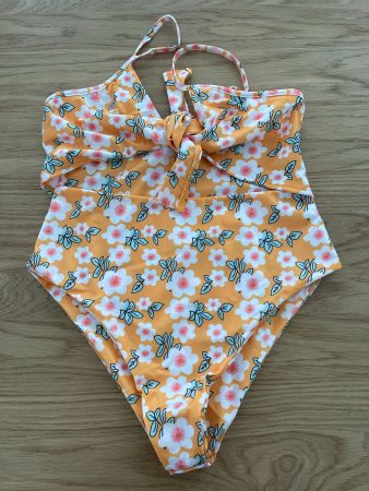 Badeanzug NEU mit Blumen Gr L