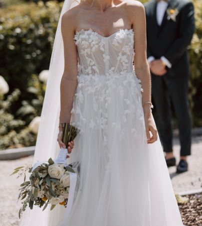 Secondhand Brautkleid Milla Nova "Evelyn", Grösse 36-38