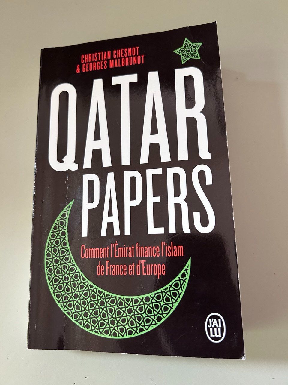 Bücher: Libro "Qatar Papers" – Gebraucht aus Giubiasco von LorisVale