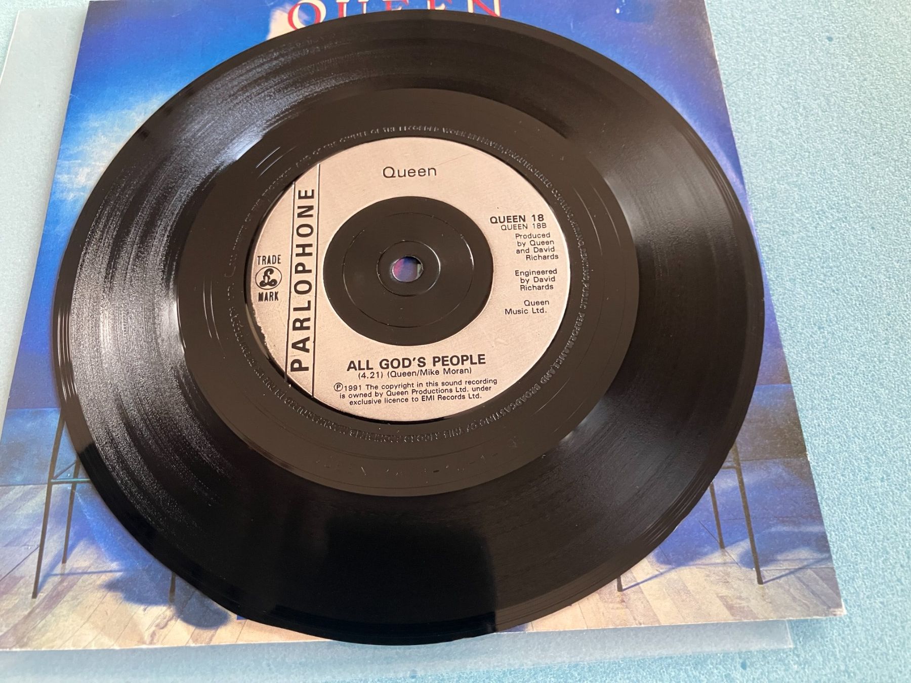 Dischi in vinile: Queen – Usato da Aarwangen venduto da Jukebox3 4