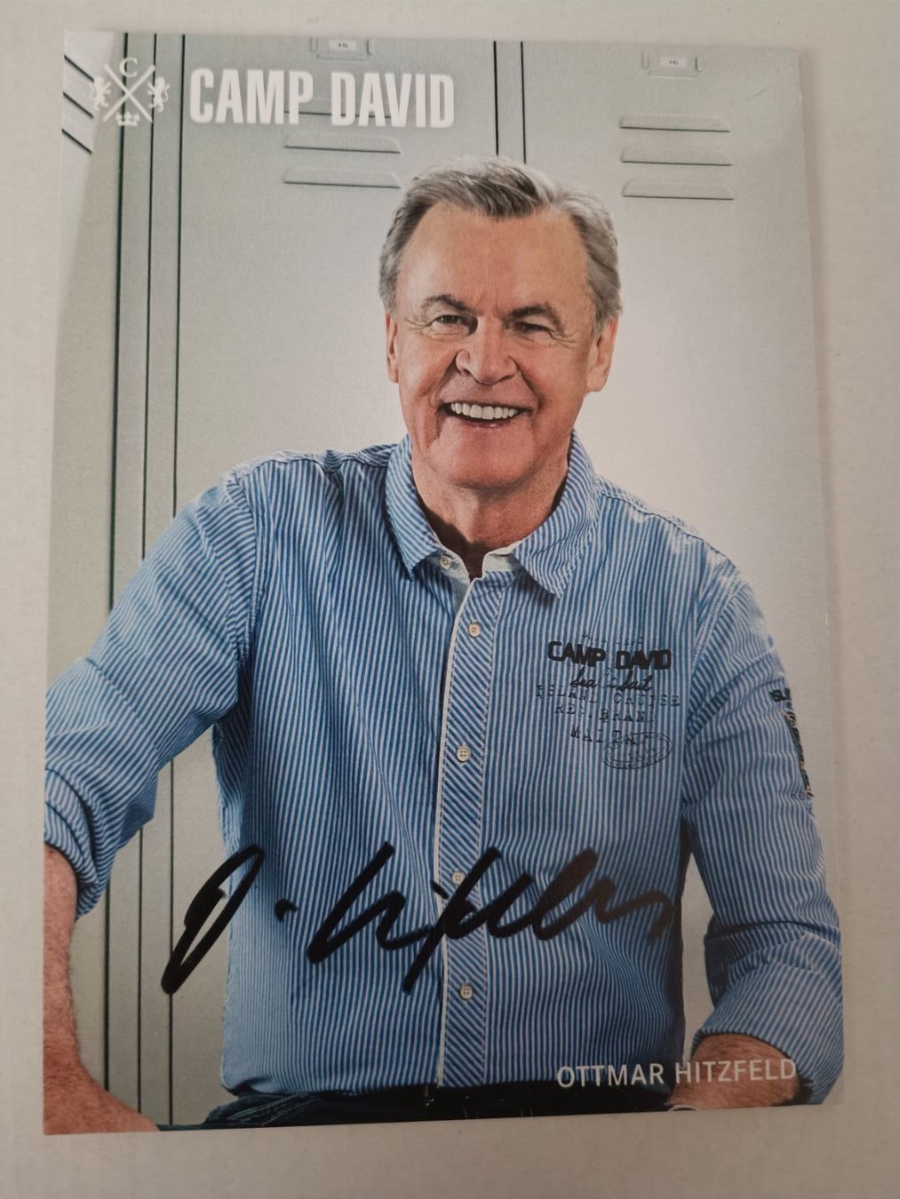 Autographes: Ottmar Hitzfeld - handsigniert – D'occasion à Menziken par Autogramme