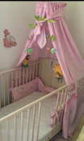 Vorhang für Babybett