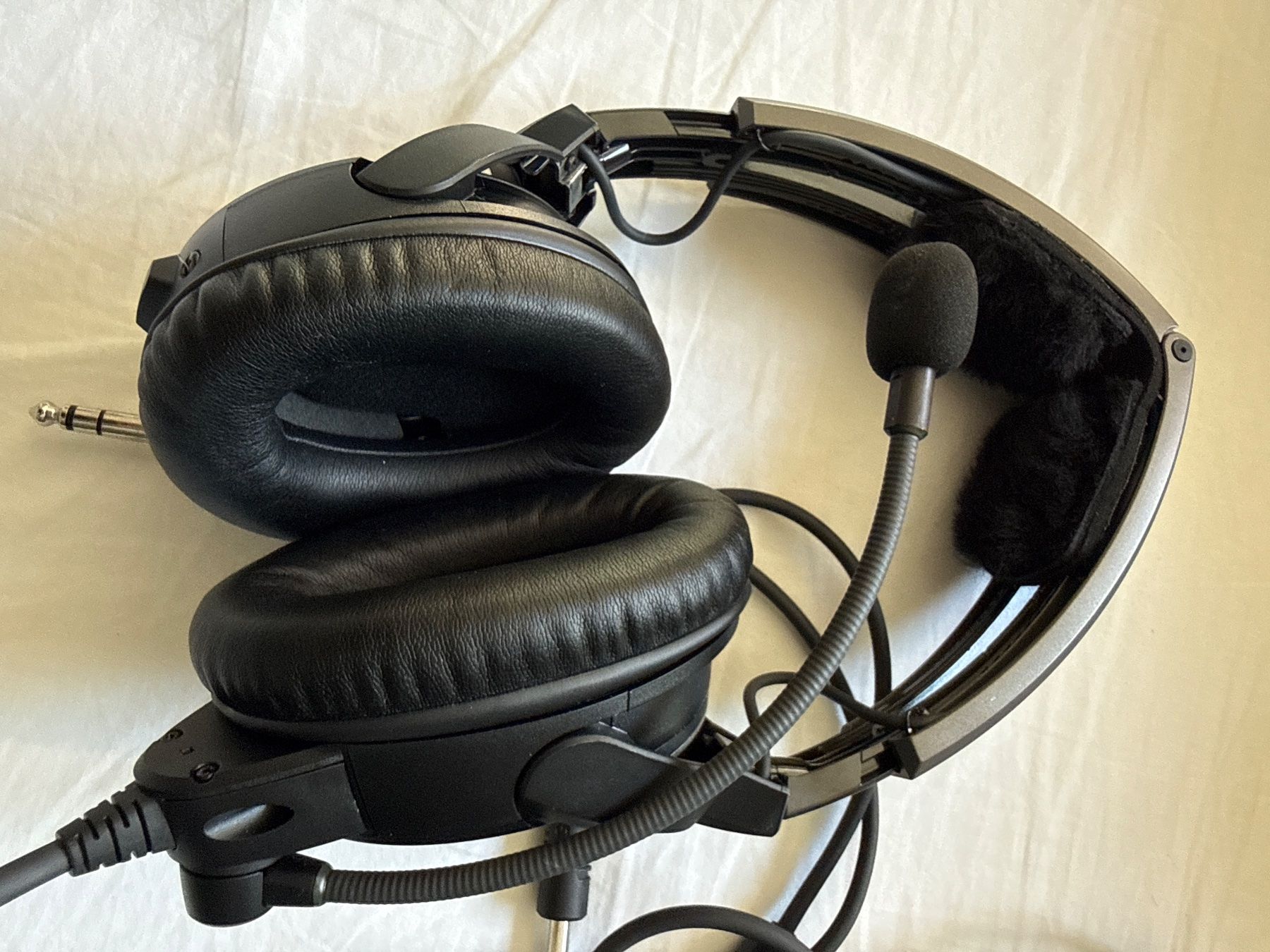 Bose Cuffie: NEU Bose Aviation Headset A20 | inkl. Tasche – Nuovo (secondo la descrizione) da Zürich venduto da rch_769v 2