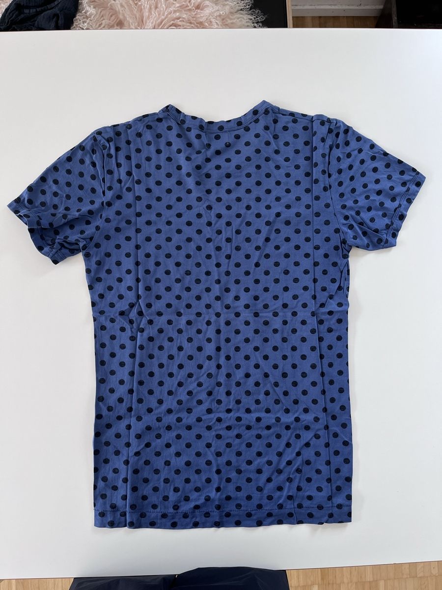 Acne Studios T-Shirts: Acne Studios T Shirt S – Gebraucht aus Zürich von cha_s85j 1