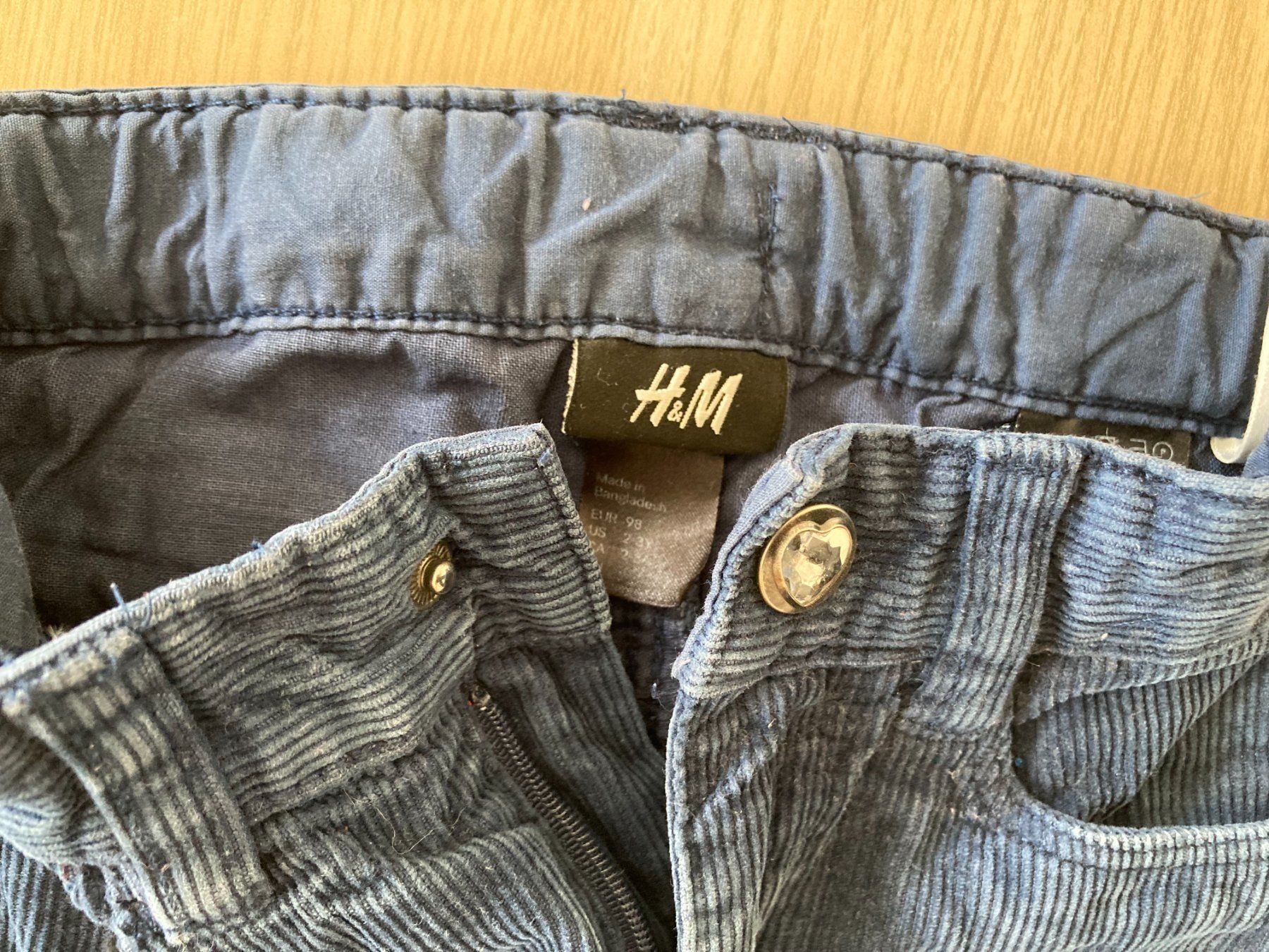 H&M Pantaloni: Cordhosen "H&M" – Usato da Muttenz venduto da Juvenile33 2
