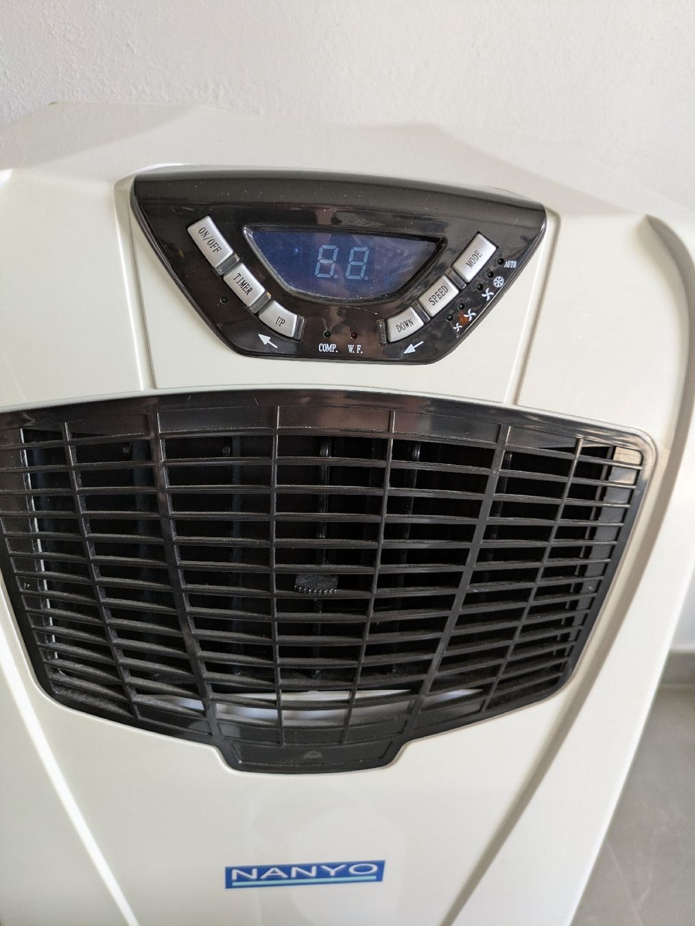 Nanyo Condizionatori: Climatisateur Mobile Nanyo 25A – Usato da Les Breuleux venduto da echappatte 3