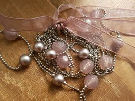 Kette LBVYR mit facettierten rosa Beads/Metall silberfarben