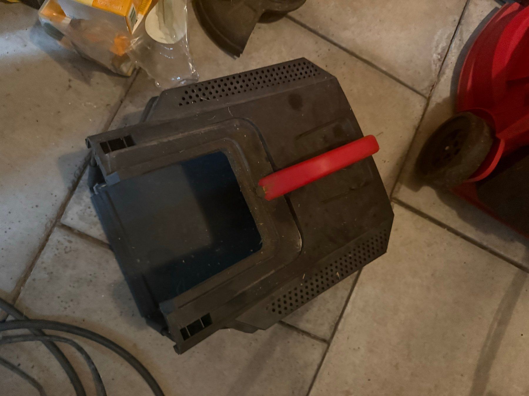 Tagliaerba: Elektrischer Rasenmäher Hecht 1223 – Usato da Zürich venduto da Ypar 1