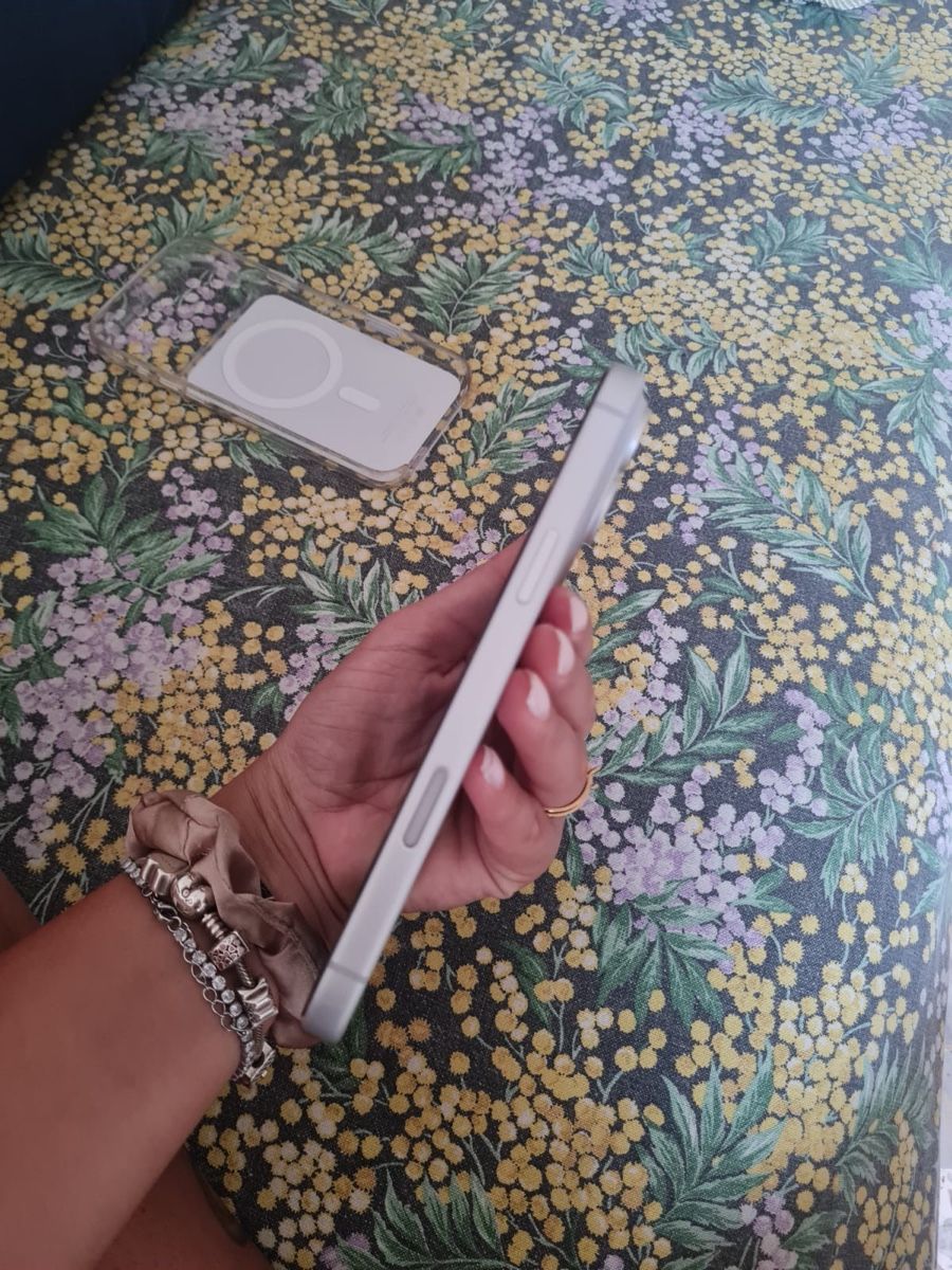 Apple Telefoni cellulari / Smartphones: iPhone 17 pro Max 256gb – Nuovo (secondo la descrizione) da Romont FR venduto da mor_hq5g 8