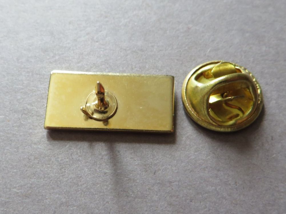 Plaquettes & Badges: PIN DAIM SCHOKOLADE – D'occasion à Neuhausen par luckimucki 1