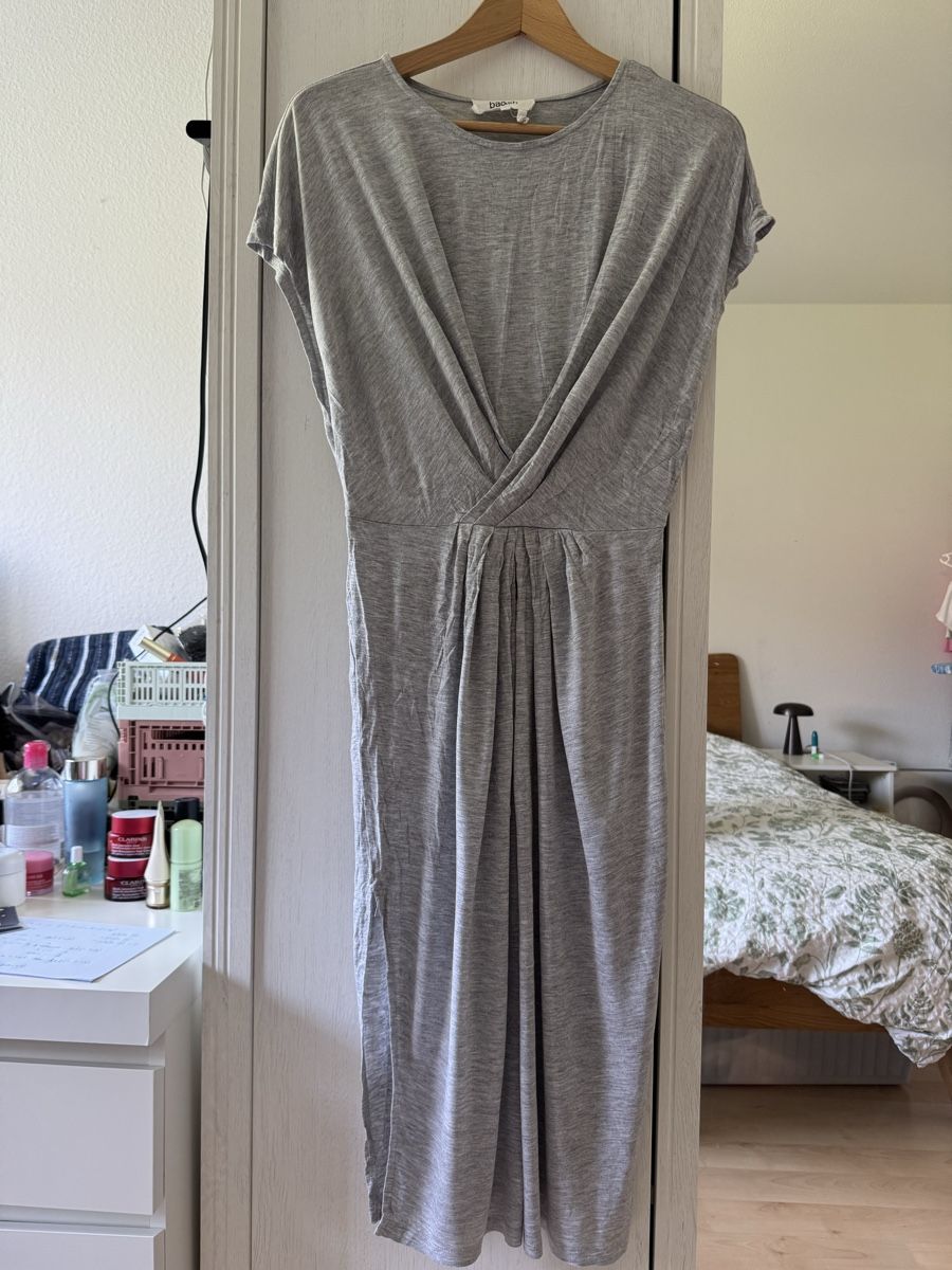 Ba&Sh Kleider: Ba&sh dress – Gebraucht aus Kilchberg ZH von ngt_hnw9