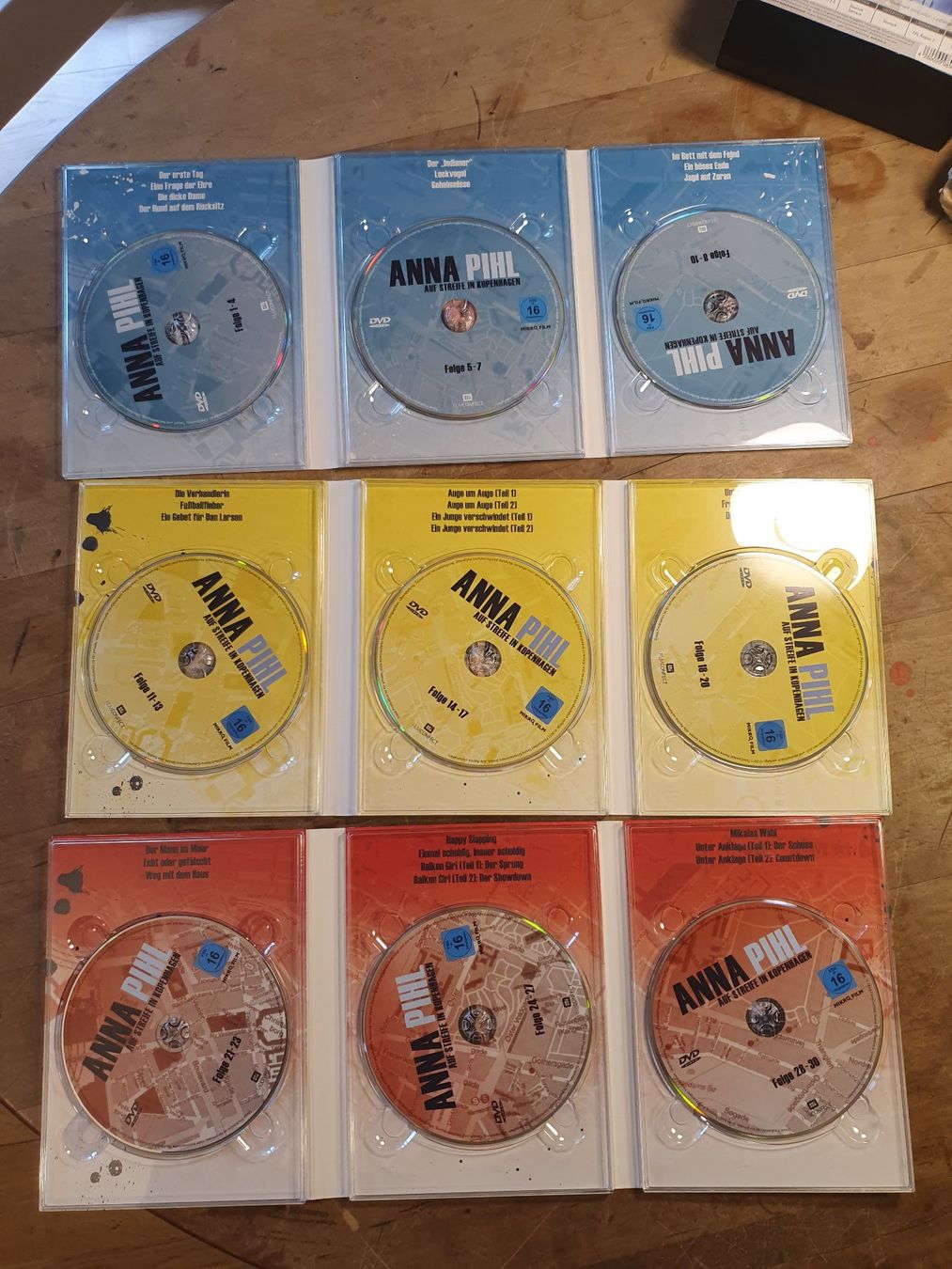 Tutti i DVDs: Anna Phil - Die komplette Serie – Usato da Zürich venduto da loosebone 4
